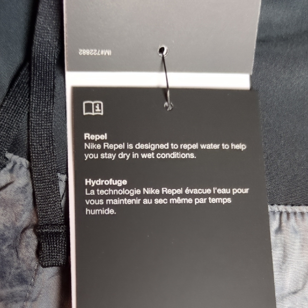 Nike Women's Silver and Black Reflective Trail Running Shorts - Picture 10 of 12